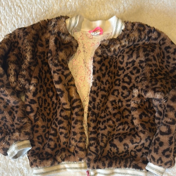Leopard Print Faux Fur Jacket - Picture 2 of 2